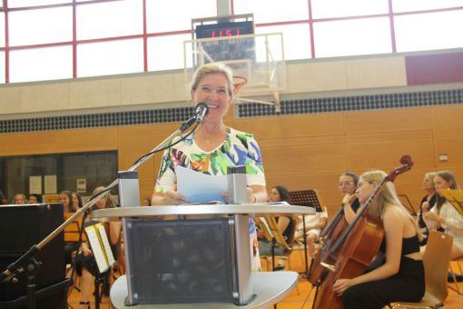 Direktorin Sabine Behling hielt eine informative Rede.