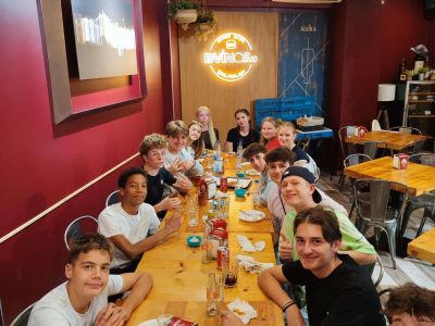 Unsere Schüler beim Churros essen